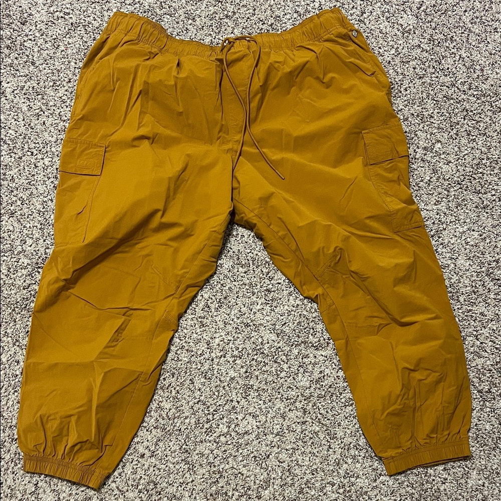 CALIA by Carrie Underwood Men's Yellow Cargo Pants